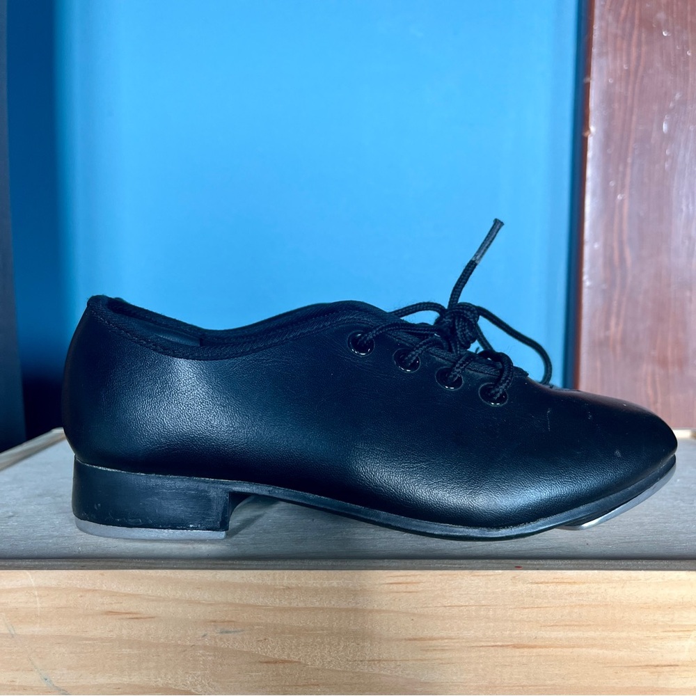Kids tap shoes